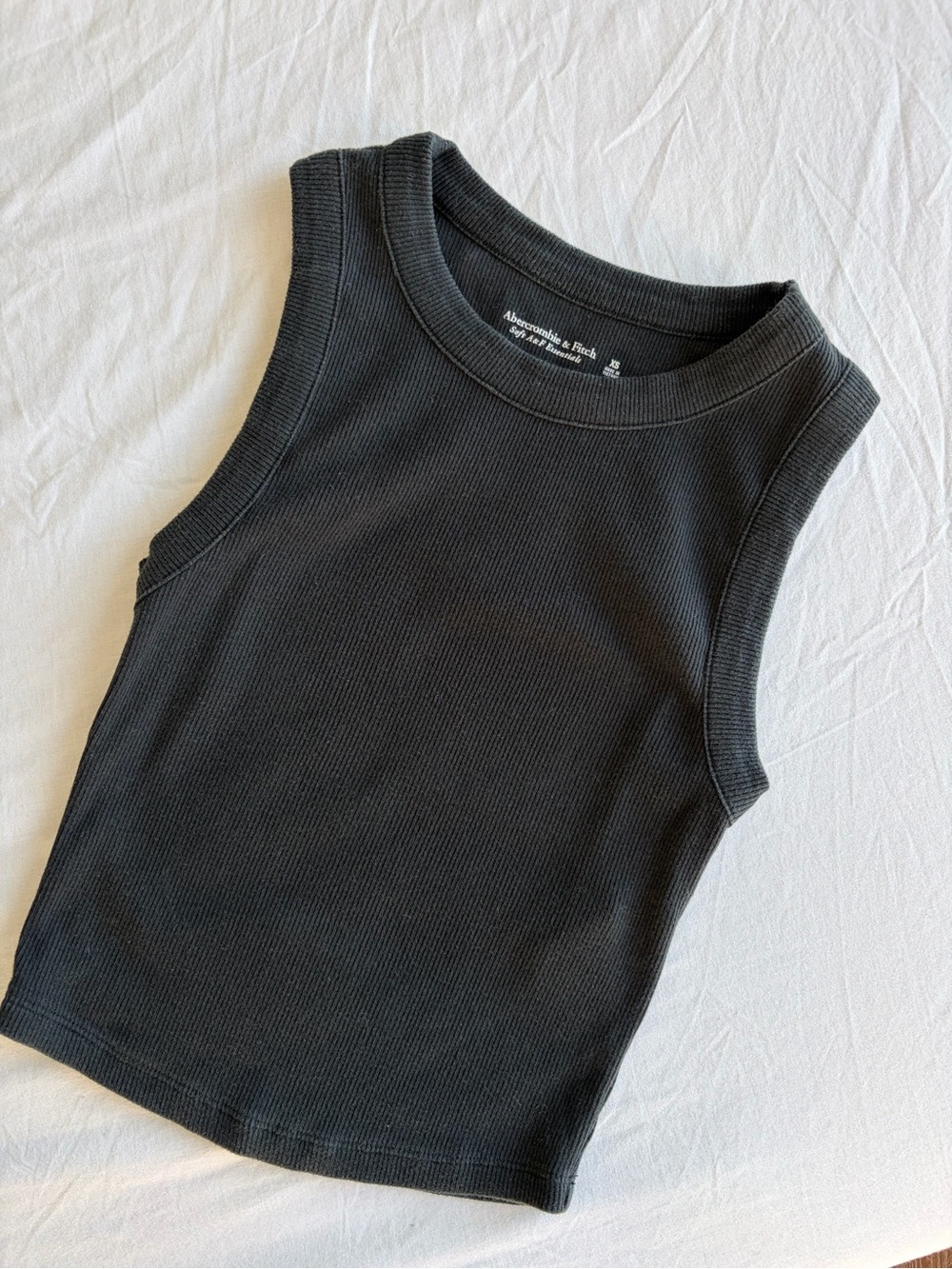 Abercrombie ribbed high-neck tank top (black)